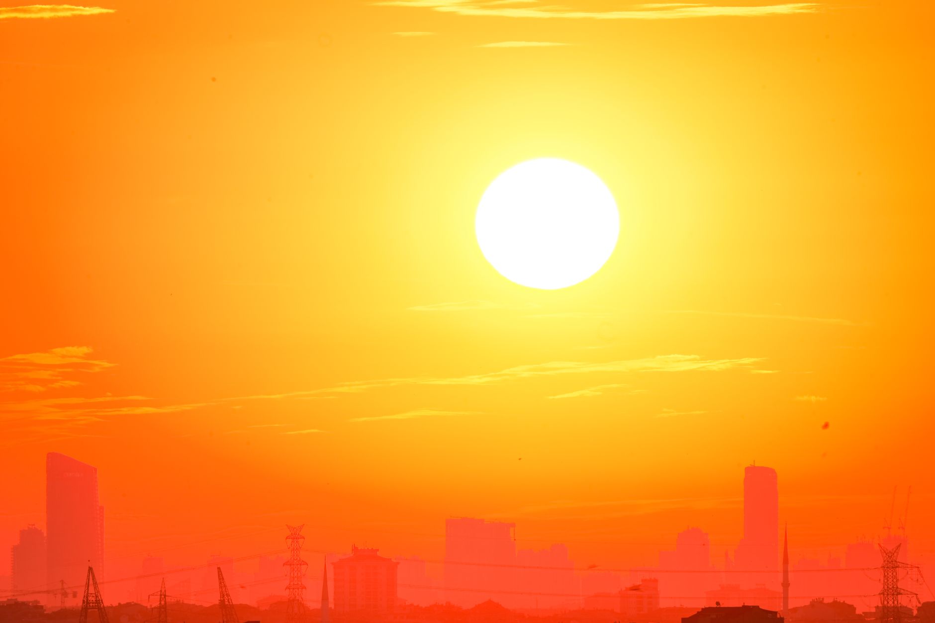 Calor de até 32 graus marca esta segunda feira na cidade