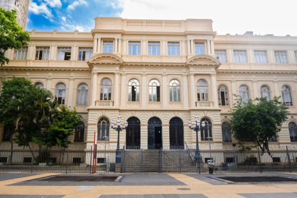 Estado autoriza novo concurso com 5 mil vagas para professores