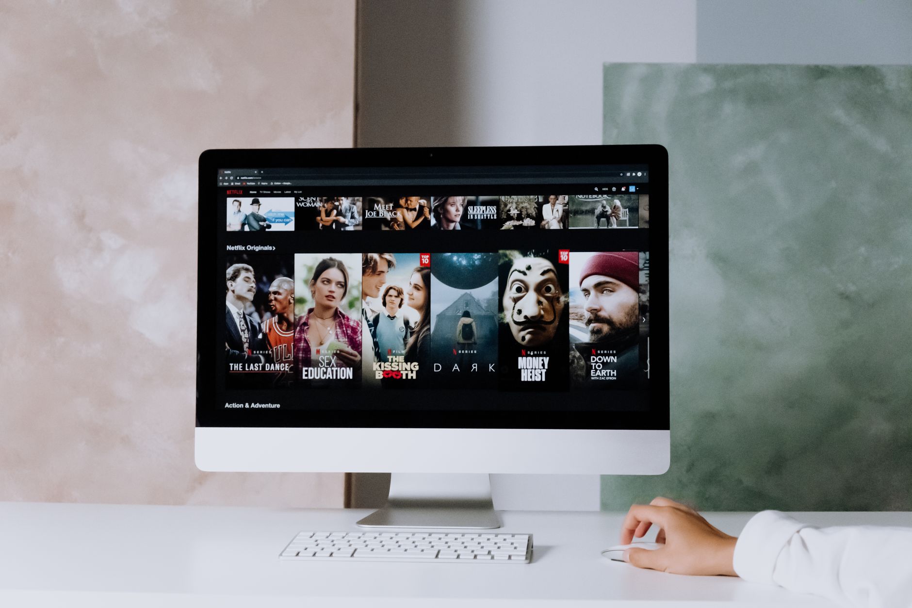 Descubra como uma história de fãs virou sucesso no streaming