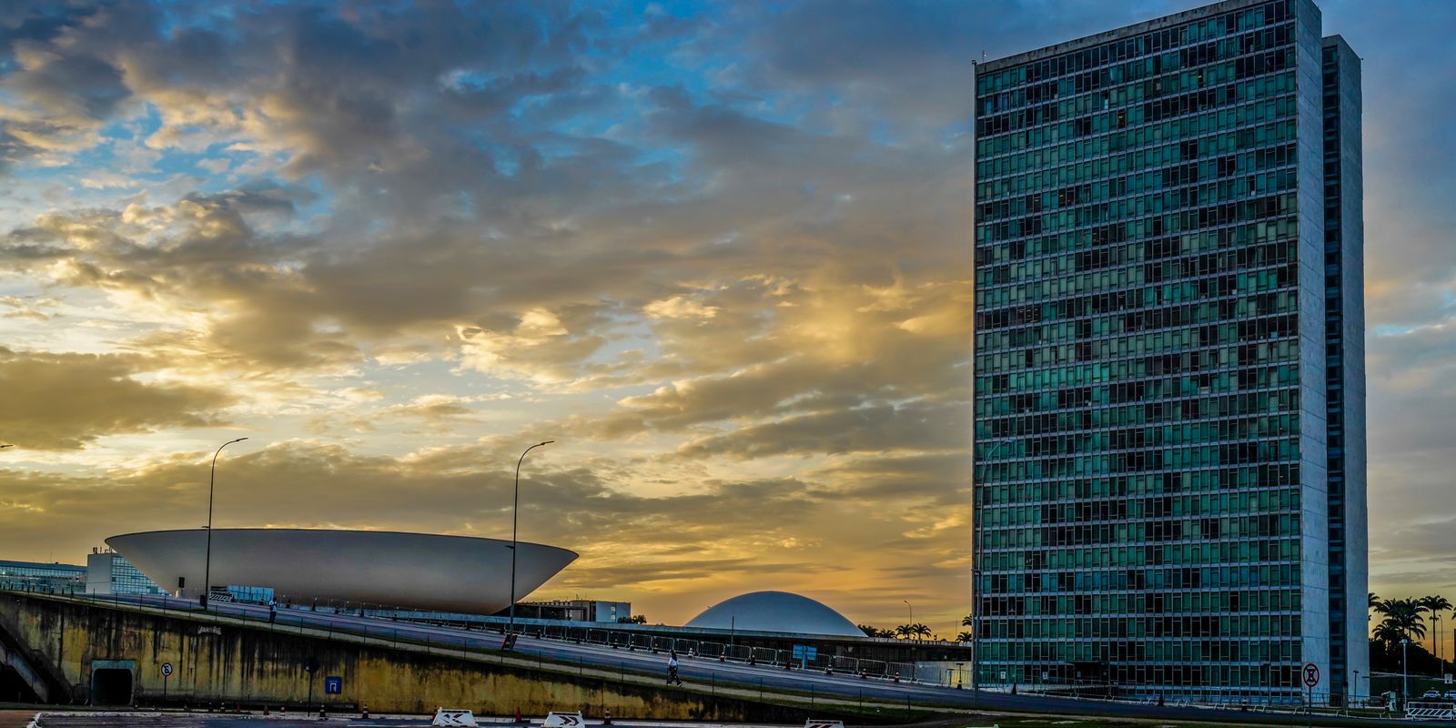 Fim da escala 6x1: Oposição trava votação no Senado