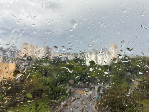 Frente fria e ciclone trazem temporais e ventos de 100 km/h a Guarulhos