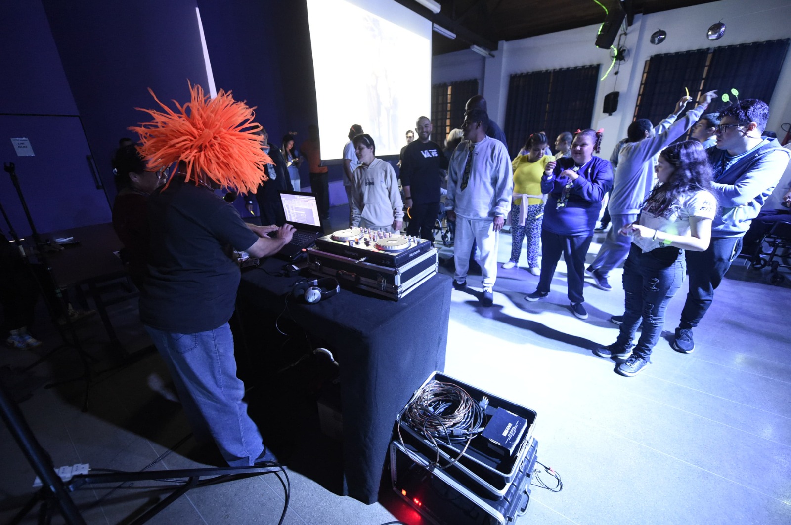 Guarulhos abre vagas em workshop inédito de DJ para cegos