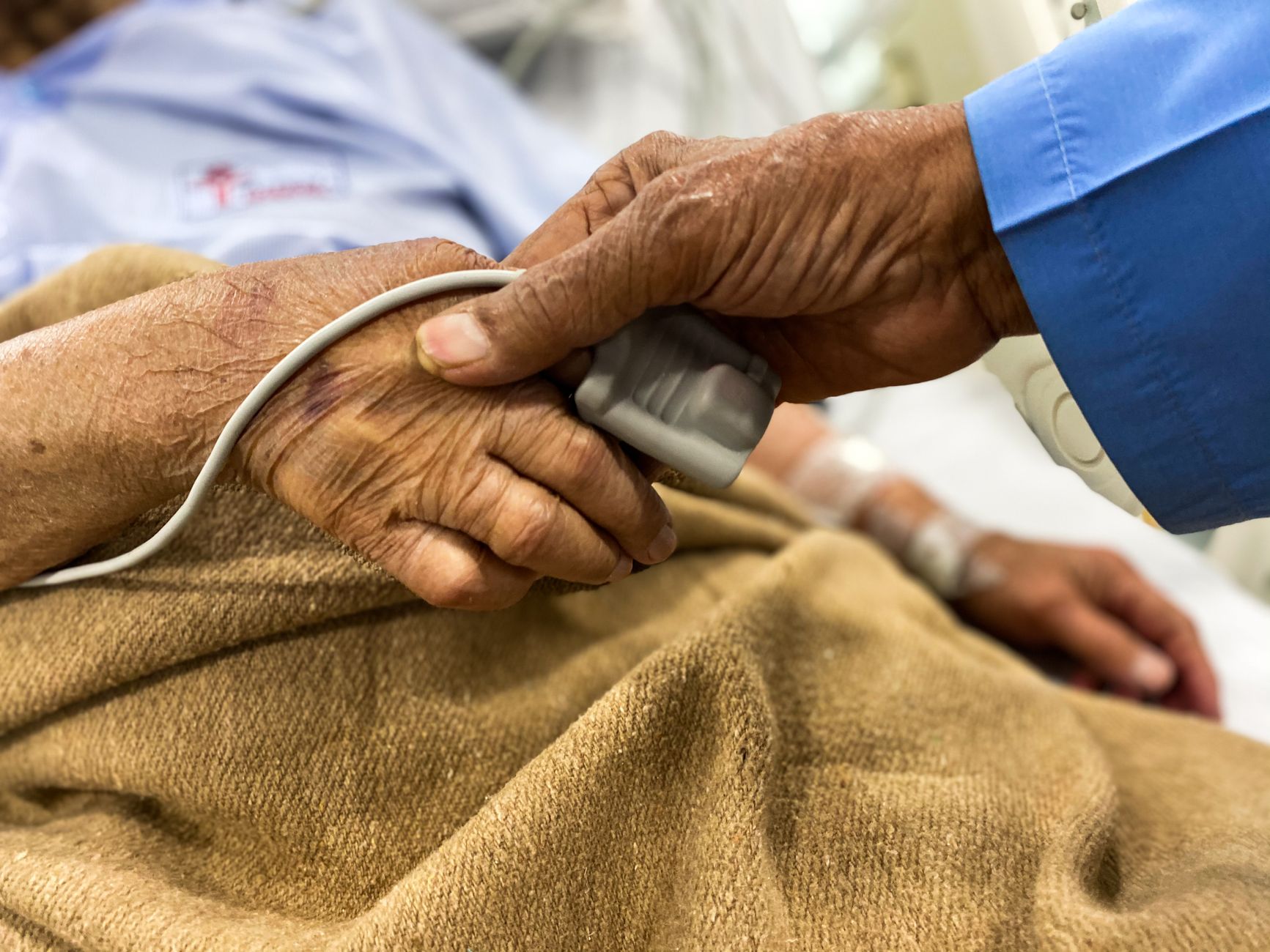 Salvar vidas não tem idade: entenda como idosos podem doar órgãos em vida