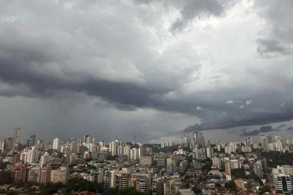 Guarulhos recebe a primavera com chuva forte e frio intenso nesta terça