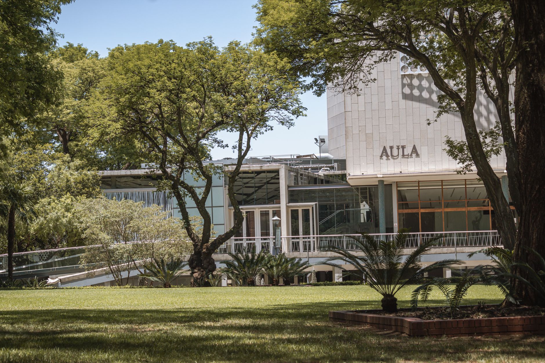 Seleção unificada de professores atrai milhares de cidades
