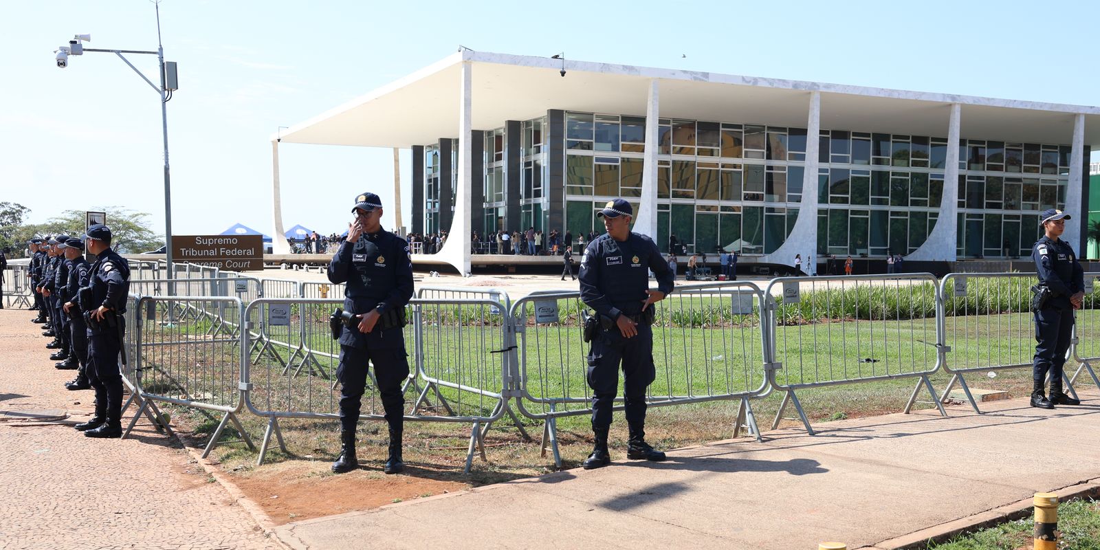 STF empurra com a barriga análise sobre Moraes e Mendonça
